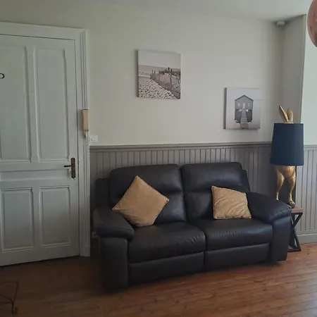 Spacious 70 M House Close To The Sea